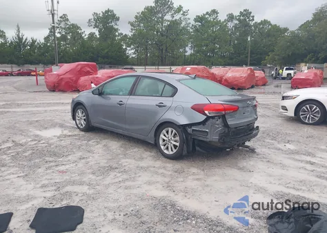 2017 Kia Forte S z USA, uszkodzony, nr VIN 3KPFL4A73HE030052